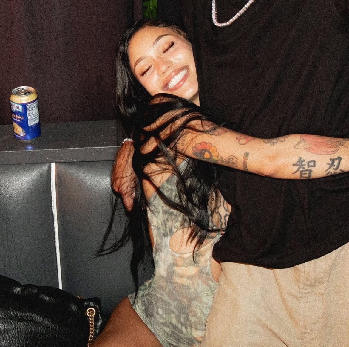 Me with the ngga that has me blocked on everything: