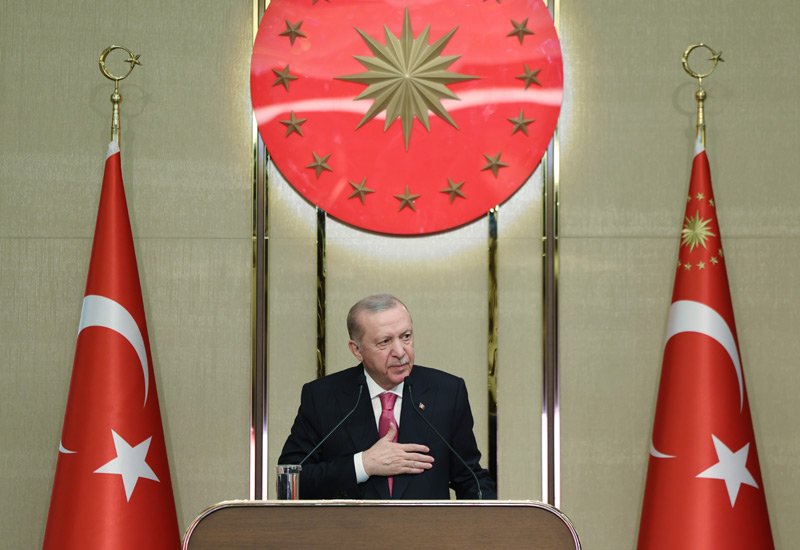 eminogluenes's tweet photo. Cumhurbaşkanımız Sn.@RTErdogan Cumhurbaşkanlığı Külliyesi’nde GSB yurt öğrencilerimiz, gençlerimiz ve sporcularımızla iftar programında bir araya geldi.

Gençliğe ve spora verdiği güçlü destek için Sayın Cumhurbaşkanımıza teşekkürlerimizi sunuyoruz. 🇹🇷 https://t.co/rAdPlDS780