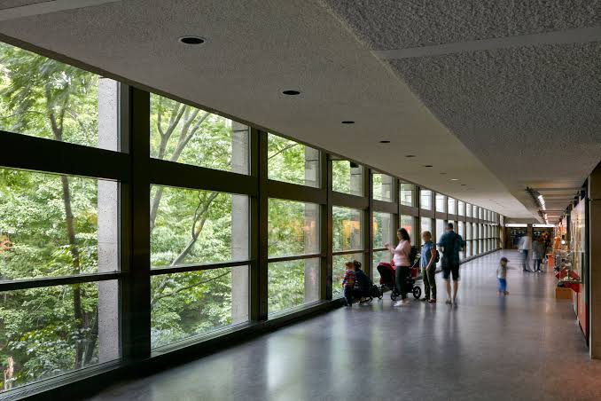 not only was the old science centre a core amenity for an underserved community, it also couldn't be anywhere else!! it's inside the ravine system, the natural surroundings were the whole point!!