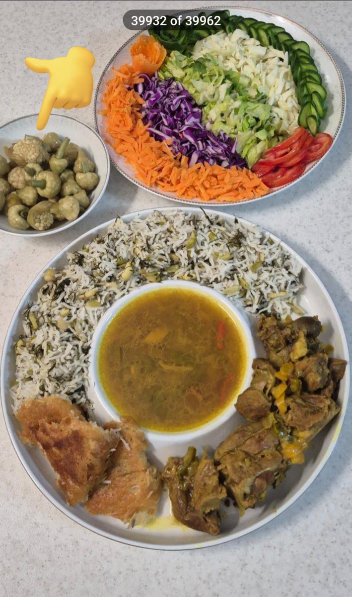 بووکەشووشە tweet media