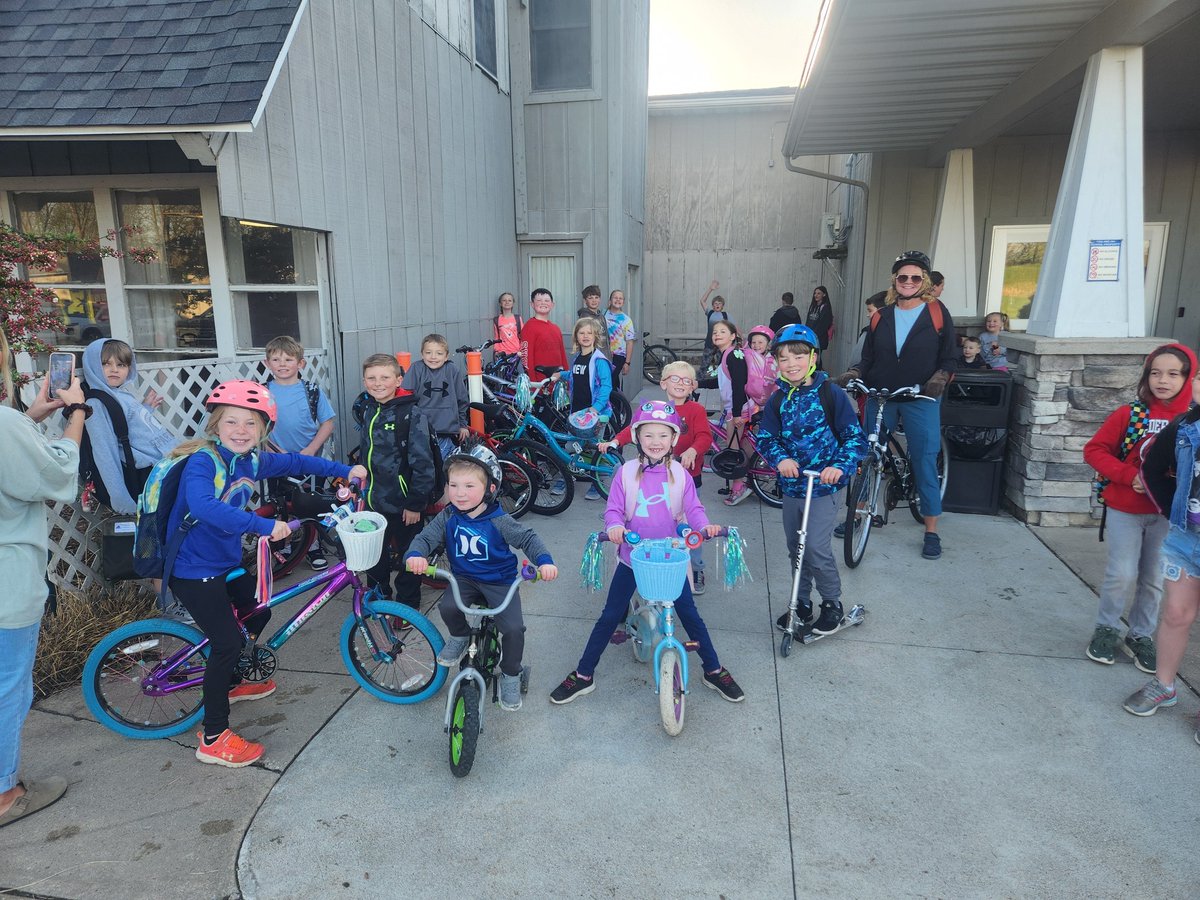 Walk, Bike & Roll to School tweet media