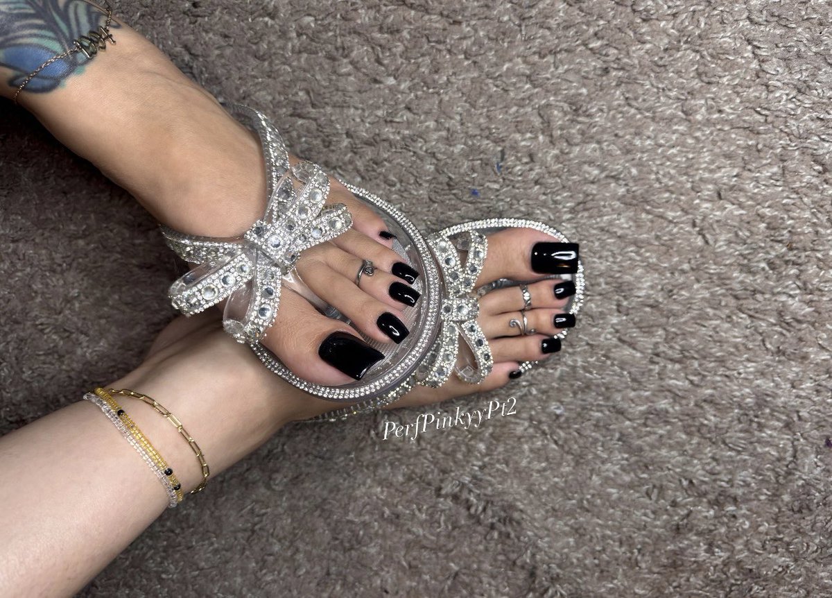 Pinky Perfect tweet media