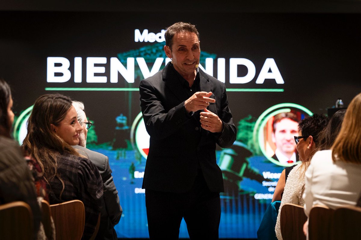 Dircom C.V. y R.M. tweet media