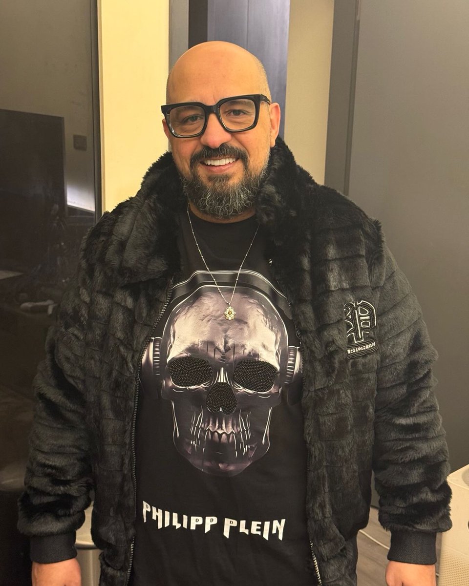 ToomaTunes tweet media