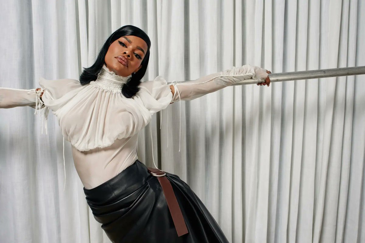 mia golds 𓂃✰ tweet media