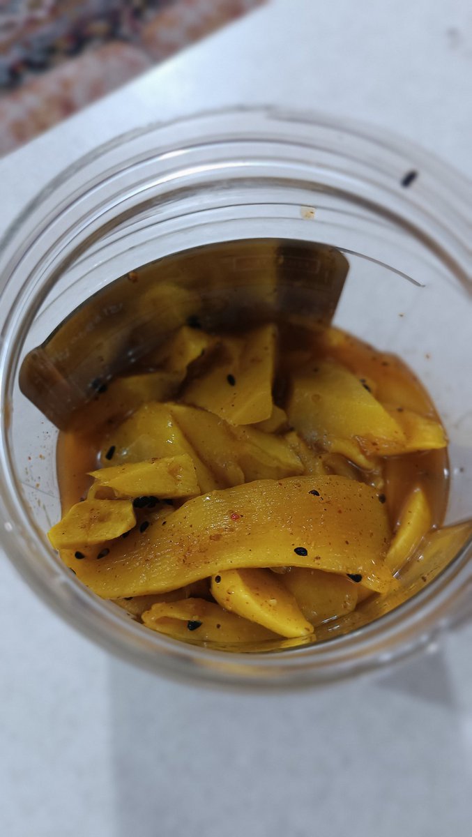 dokhtarehaje|دختر‌حاجی tweet media