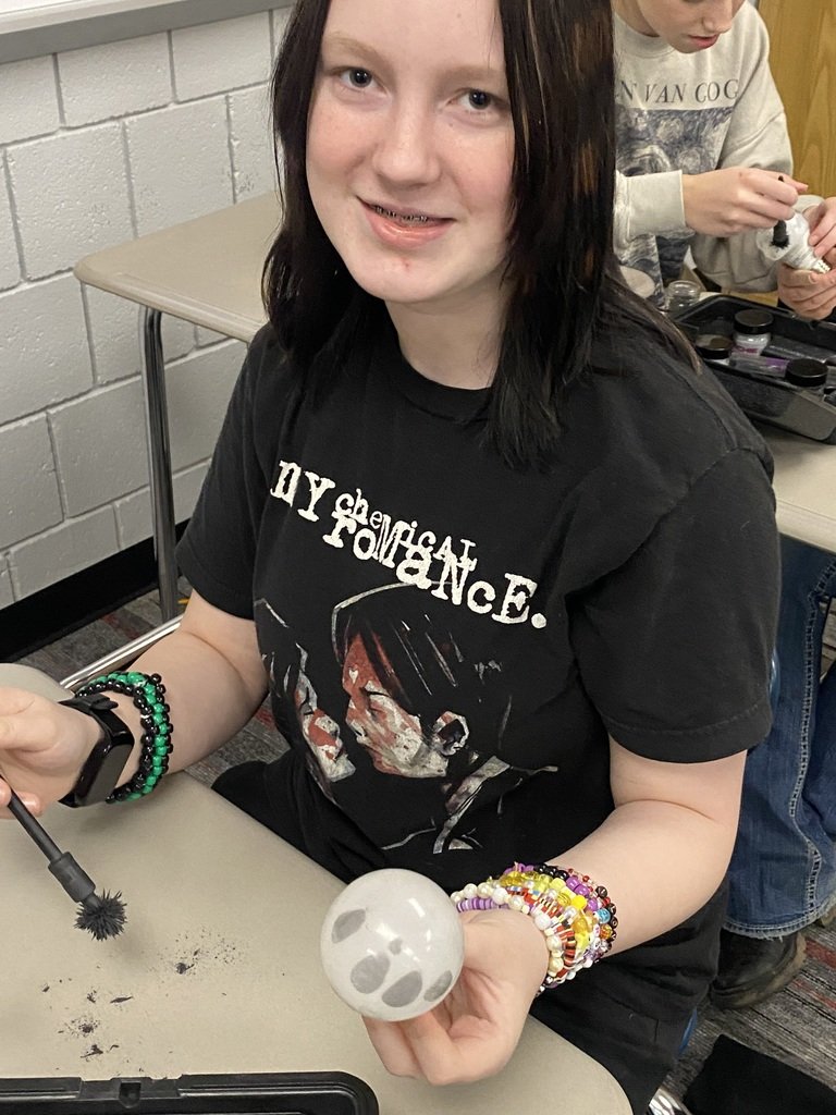 AtticaSchools's tweet photo. Mr. Latoz's  8th grade Public Safety class has been diving into the science of fingerprints and learning how to lift latent prints like real investigators. Today, students put their skills to the test by dusting and lifting fingerprints from lightbulbs. https://t.co/As2MMeUULE