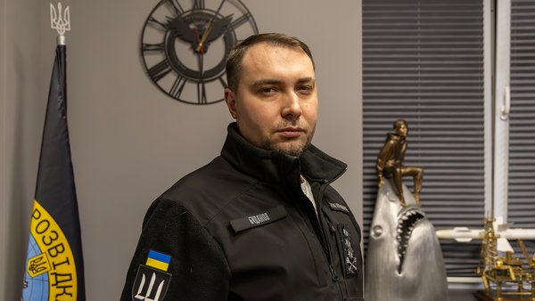 Буданов: не следует ожидать, что россия снова изменится из-за внутренних факторов. Вместо этого следует создать условия, при которых россия исчезнет как империя.
👏👏👏