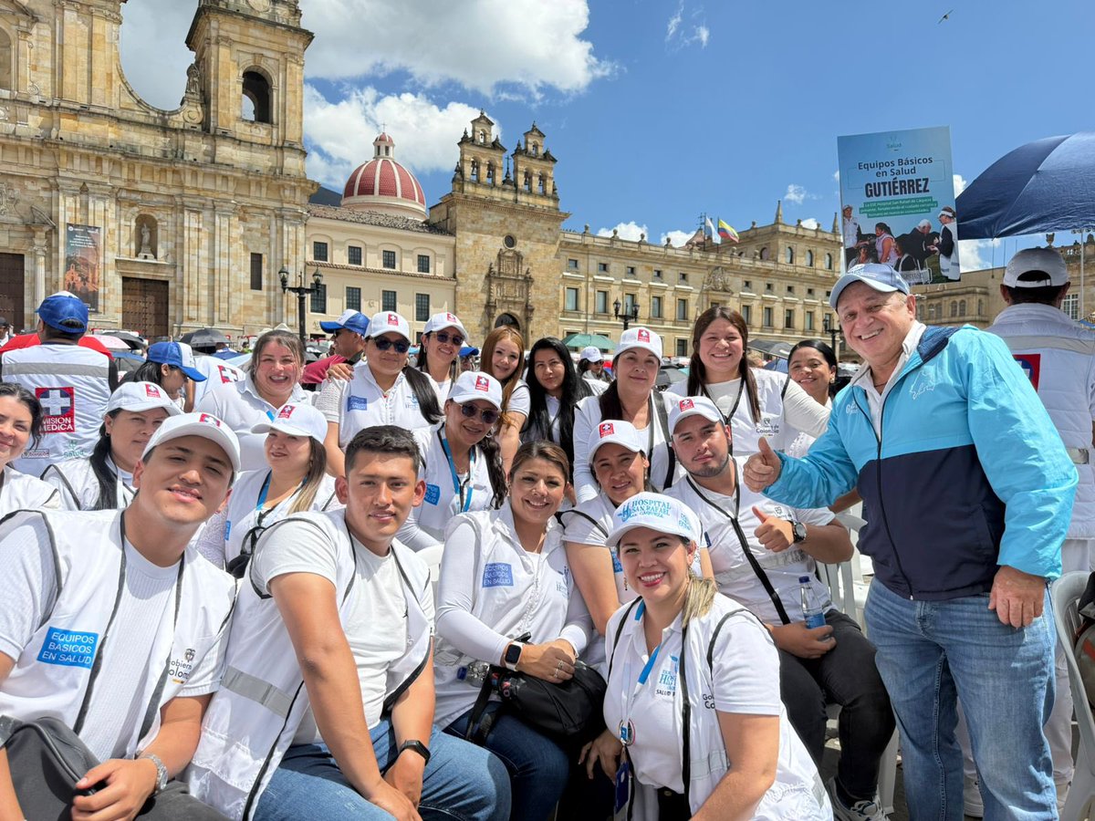SecSaludCundi's tweet photo. Estamos a pocos minutos de dar inicio al Gran Encuentro Nacional de Salud 🧑‍⚕️ #CundinamarcaPresente 🙌🏼

Nuestros municipios están listos para que la salud llegue más lejos, especialmente a nuestros territorios rurales y dispersos. 🚨 

@JorgeEmilioRey @neidytinjaca @CundinamarcaGob