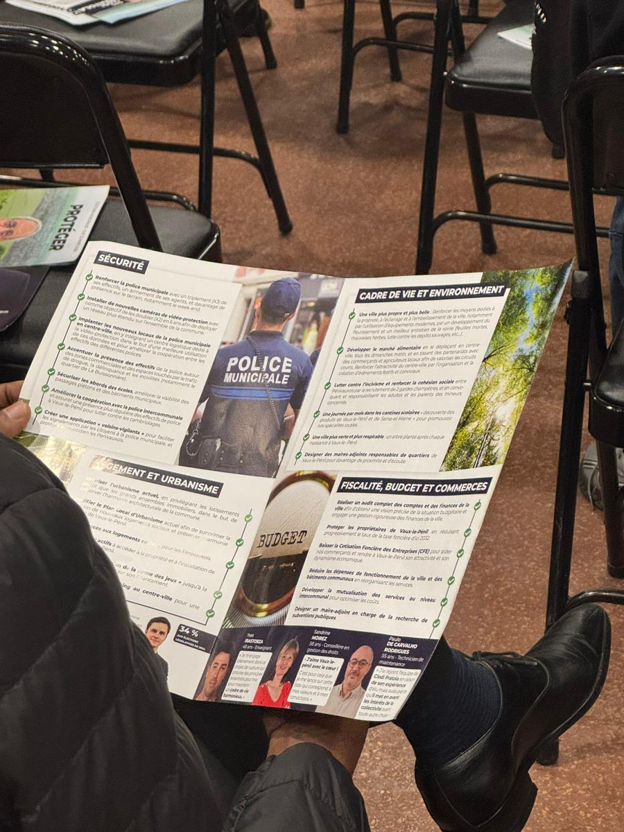 🔵 Très heureux d’être présent ce soir en soutien de la liste UDR-RN à Vaux-le-Pénil menée par Clodi Pratola, qui a représenté l’opposition de droite à cette mairie socialiste pendant 30 ans, et <a href="/theomichel77/">Théo Michel</a> , par ailleurs responsable de l’UDR77. 

Cette belle liste représente