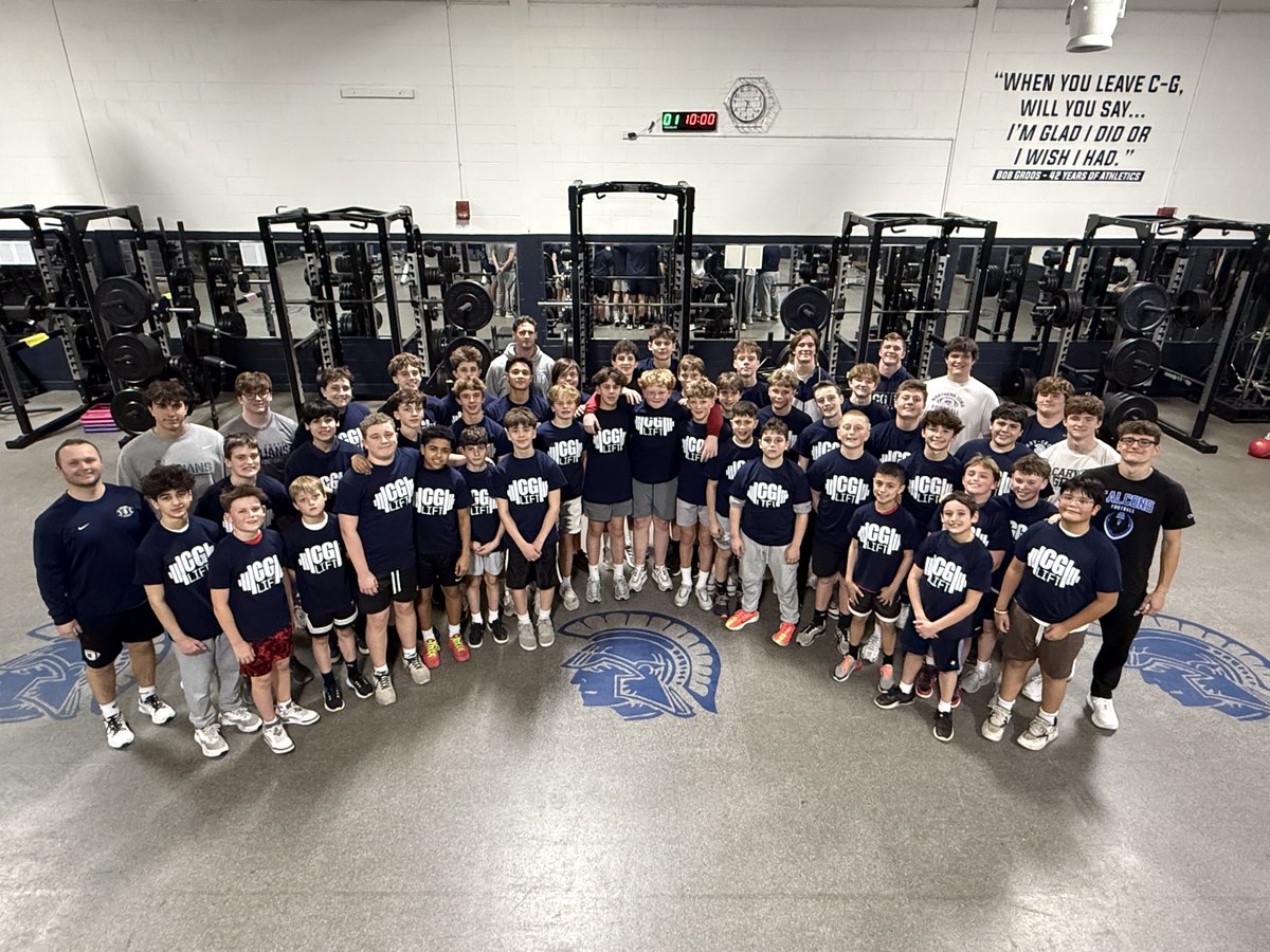CGTrojanFB's tweet photo. Our last day of youth camp workouts was last night.  We have some great kids coming to CG in the years ahead!  Looking forward to working with these kids this summer and beyond.  Thanks to Coach V and all of our coaches for another great camp!  Go Trojans! https://t.co/OgeX9k7w7r