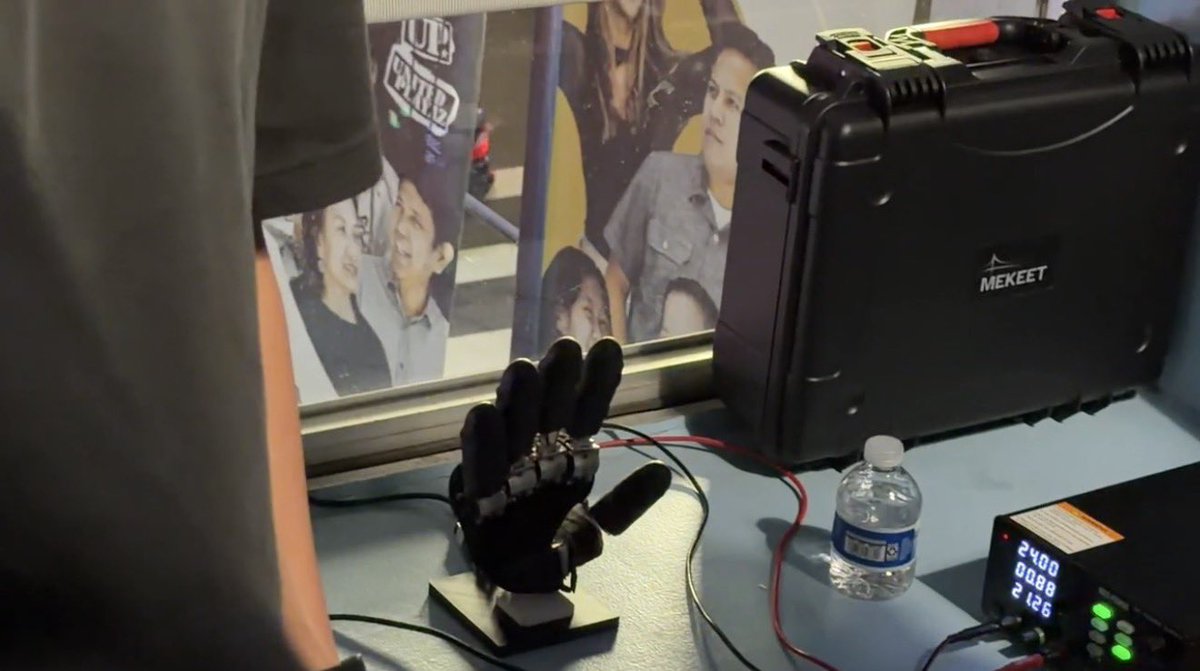 Quanting Xie tweet media