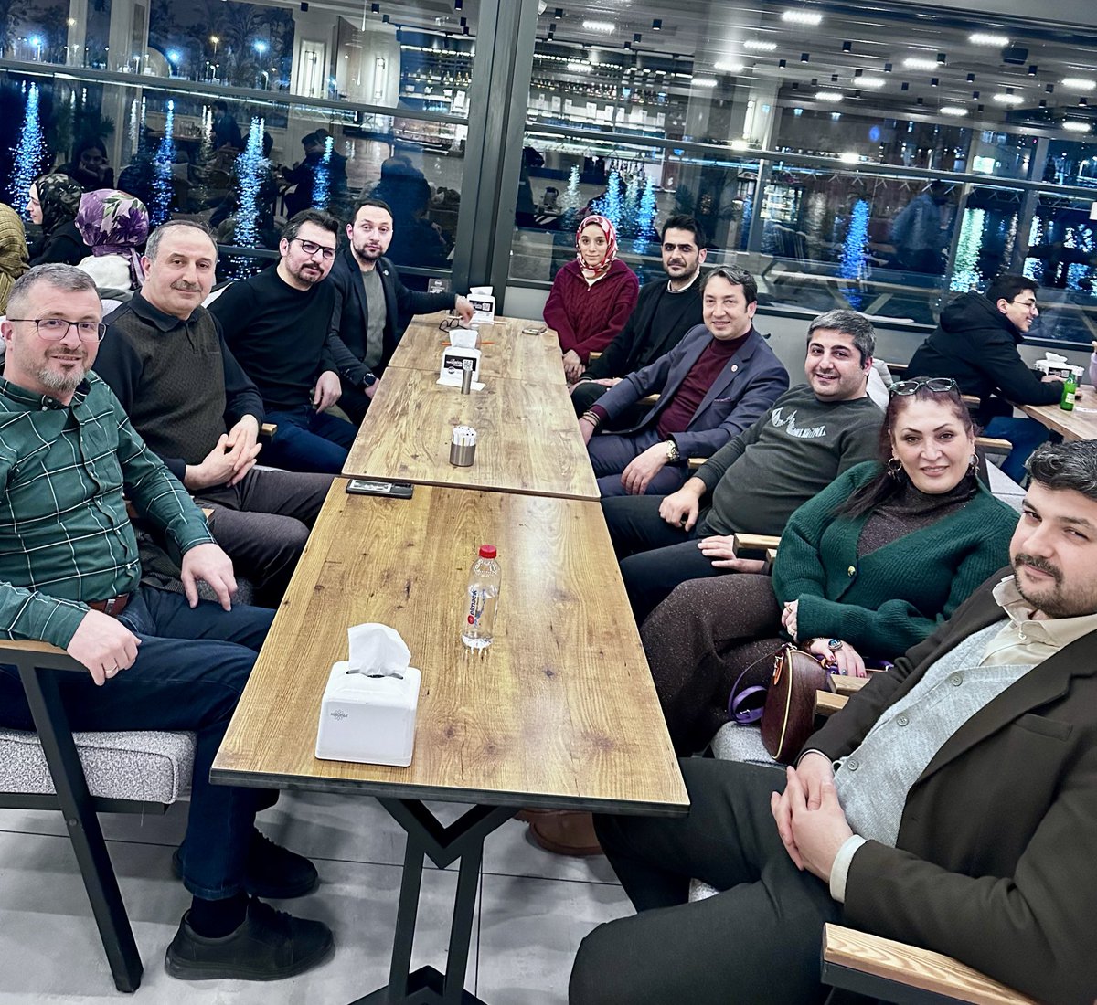 olcerahmet's tweet photo. Eğitim Gücü Sen Çorum İl Teşkilatımızla iftar soframızda bir araya gelerek hem gönüllerimizi hem fikirlerimizi buluşturduk. Samimiyetle yaptığımız istişarelerde sendikal mücadelemizin yol haritasını değerlendirdik, yarınlara dair hedeflerimizi daha da netleştirdik. Birlik ve dayanışma ruhuyla, daha güçlü bir teşkilat ve daha etkili bir mücadele için omuz omuza yürümeye devam ediyoruz.
@muammercengil 
@EgsCorum 
@egitimgucusen