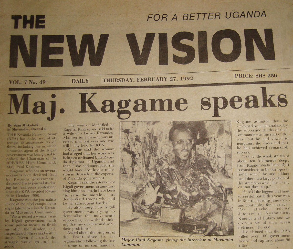 TonyOwana's tweet photo. KAGAME FOILS POISON PLOT!
The beauty sent with the poison was intercepted, saving @rpfinkotanyi from losing Gen @PaulKagame who had succeeded Gen Rwigyema.
The guerilla chief updated @newvisionwire on their bush war 34 years ago today, which #Owanapaedia relives.
@KagutaMuseveni https://t.co/bws50QtZaP