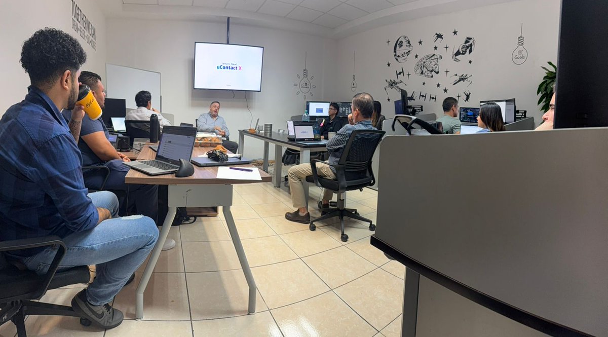 CleverIdeas3's tweet photo. 🚀 Arrancamos el año subiendo el nivel con #uContact.
Capacitación avanzada junto a Sebastián Peña de #net2phone, con adelanto de #uContact X y gran convivencia con nuestros socios 🤝✨
Seguimos aprendiendo para ofrecer mejores soluciones. https://t.co/Gh50IWY2jK