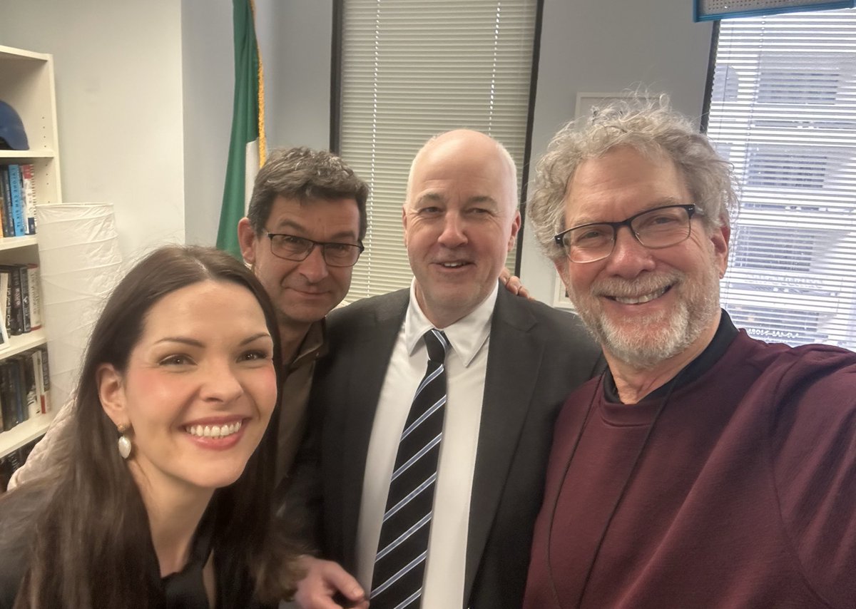 Jackie Fox tweet media