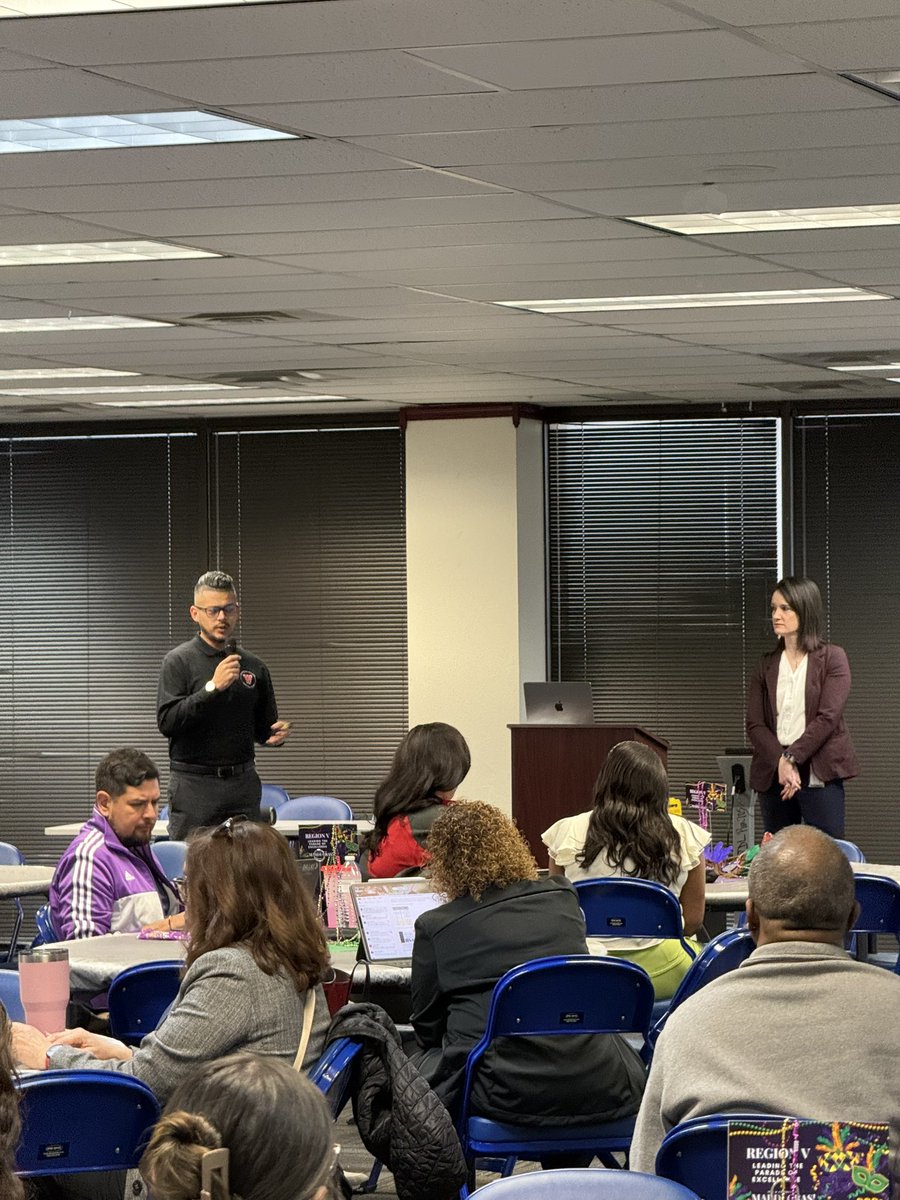 Dallas ISD Region V Schools tweet media