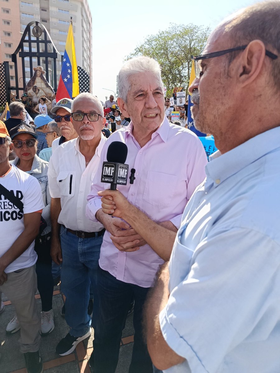 Comienza el cabeceo de muchas figuras"opositoras" que aún estando en el país ni siquiera en la época del resguardo decían media palabra. Quiero rescatar  el gran esfuerzo que desde la clandestinidad hicieron líderes como <a href="/AlfredoARamos/">Alfredo Ramos</a> <a href="/AndresVelasqz/">Andrés Velásquez</a> <a href="/JuanPGuanipa/">Juan Pablo Guanipa</a> .<a href="/eujolopez789/">eujolopez789@hotmail.com</a>