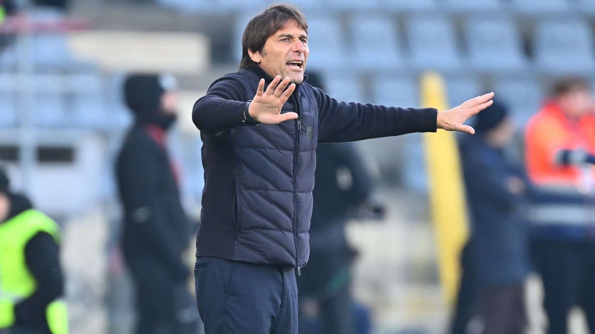 Schira: “Futuro Conte? Credo che le parti si siederanno a maggio, come da storia di Conte: è successo alla Juve, al Chelsea, all'Inter e immagino anche al Napoli. Si capirà se ci sono i presupposti per proseguire insieme, visto che c'è un contratto in essere, oppure se le scorie