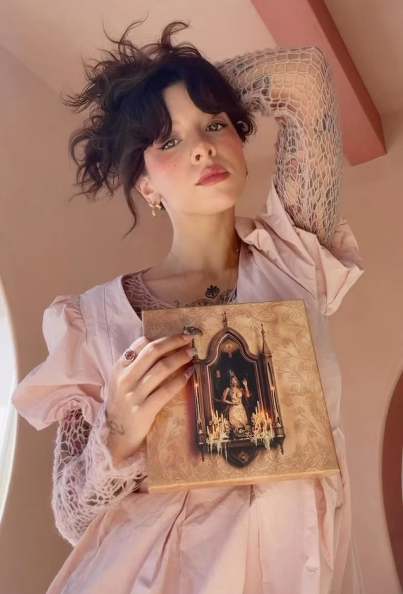 conlanie with their 4th studio albums