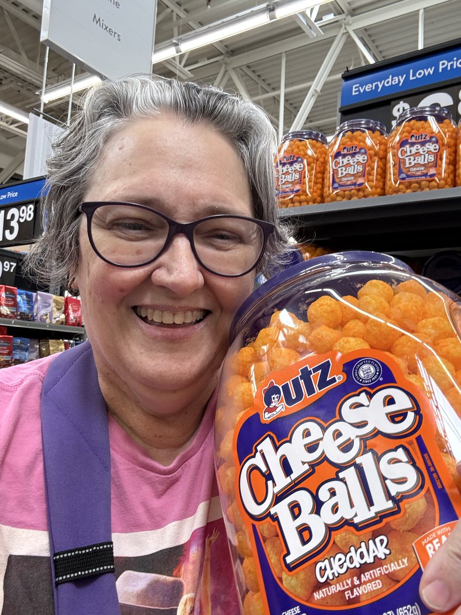 kyjablue's tweet image. If you know - you know. #Cheeseballs @Rifftrax #MST3K #Utz