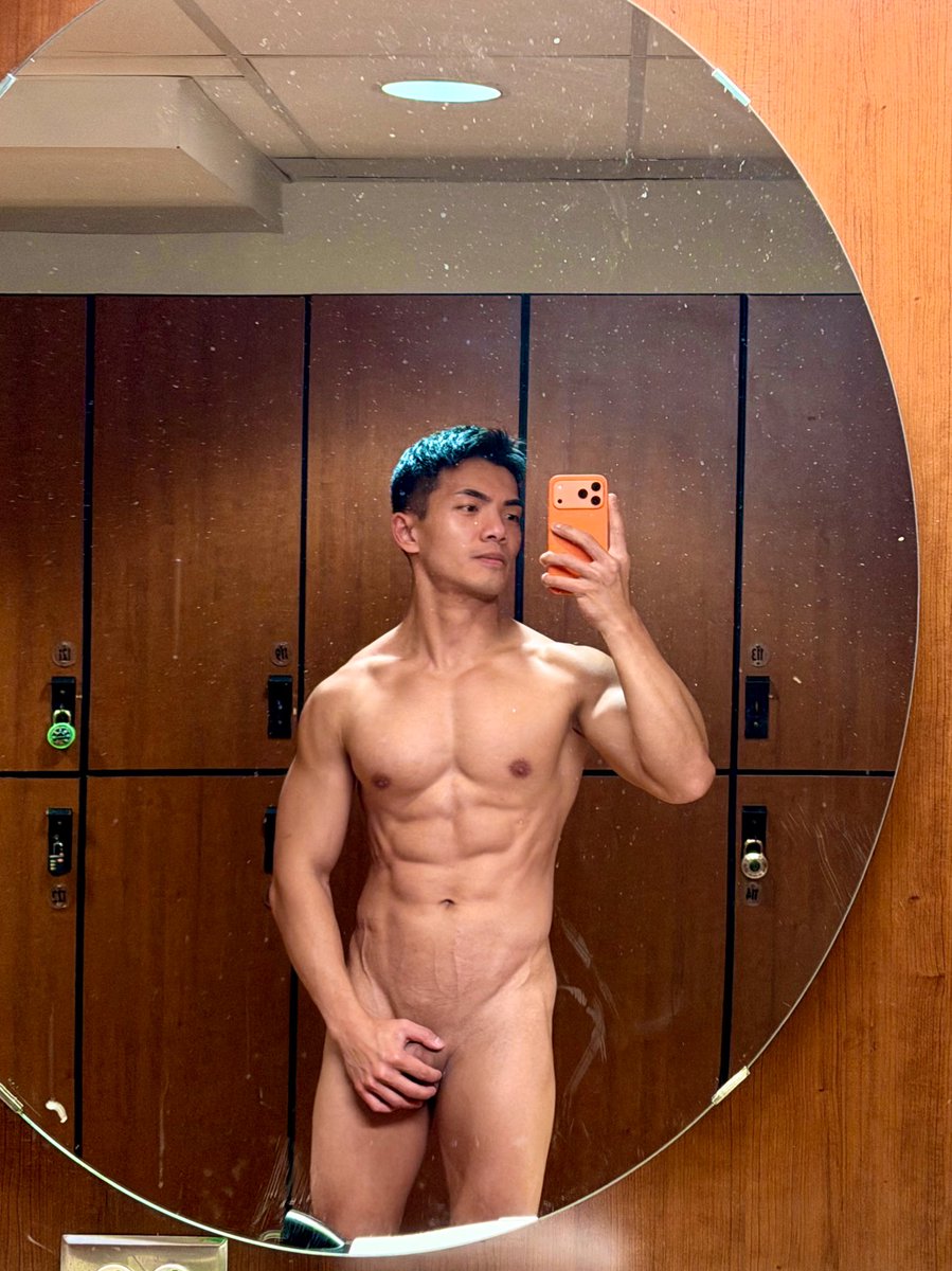 Andrew5-8号在香港 tweet media