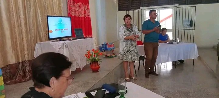 #UnidosXCuba 👍😉

INNOVAUDG presentó en la #UDG sus resultados de 2025 y proyecta mayores ingresos para 2026 con nuevos servicios científico-técnicos.

¡Avanzamos y listos para más!