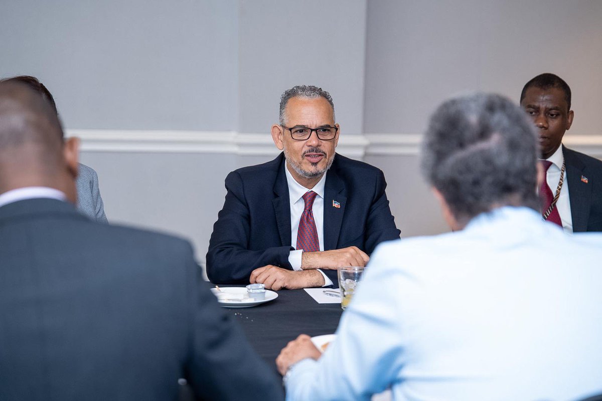 SkandalNews tweet media