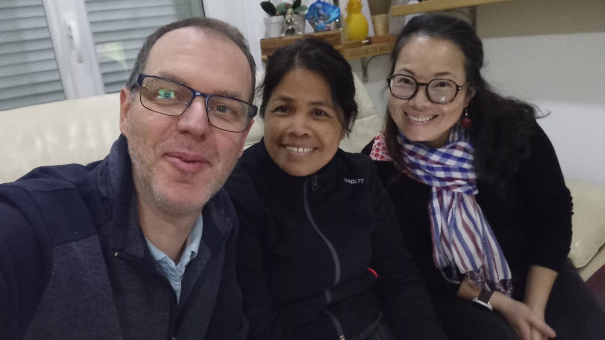 f4ans_f15115's tweet photo. #XU7AMO already on the air #QO100 !
Excited to prepare a meeting with #NPIC students, and qso in #Khmer language ๐ฌ๐จ
(with help of friend of my wife)
Thanks team for this possibility ๐
New setup for this day.
#Cambodia #amsat
https://t.co/qGNgslOcWW https://t.co/VmXuGVbkiN