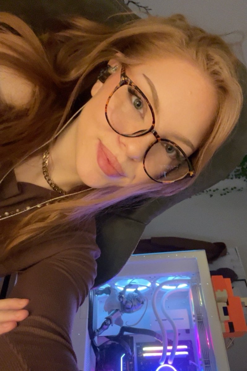 Tonifoxy tweet media