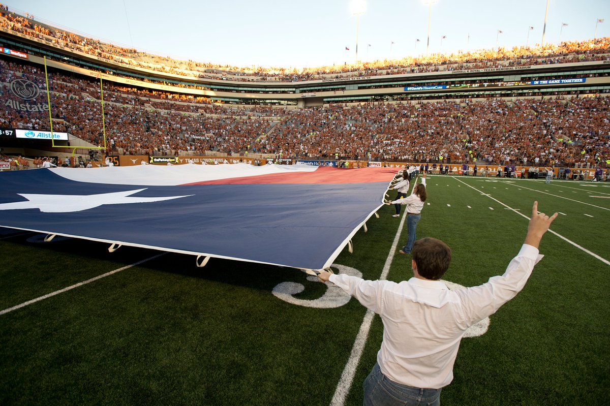 Texas Exes tweet media