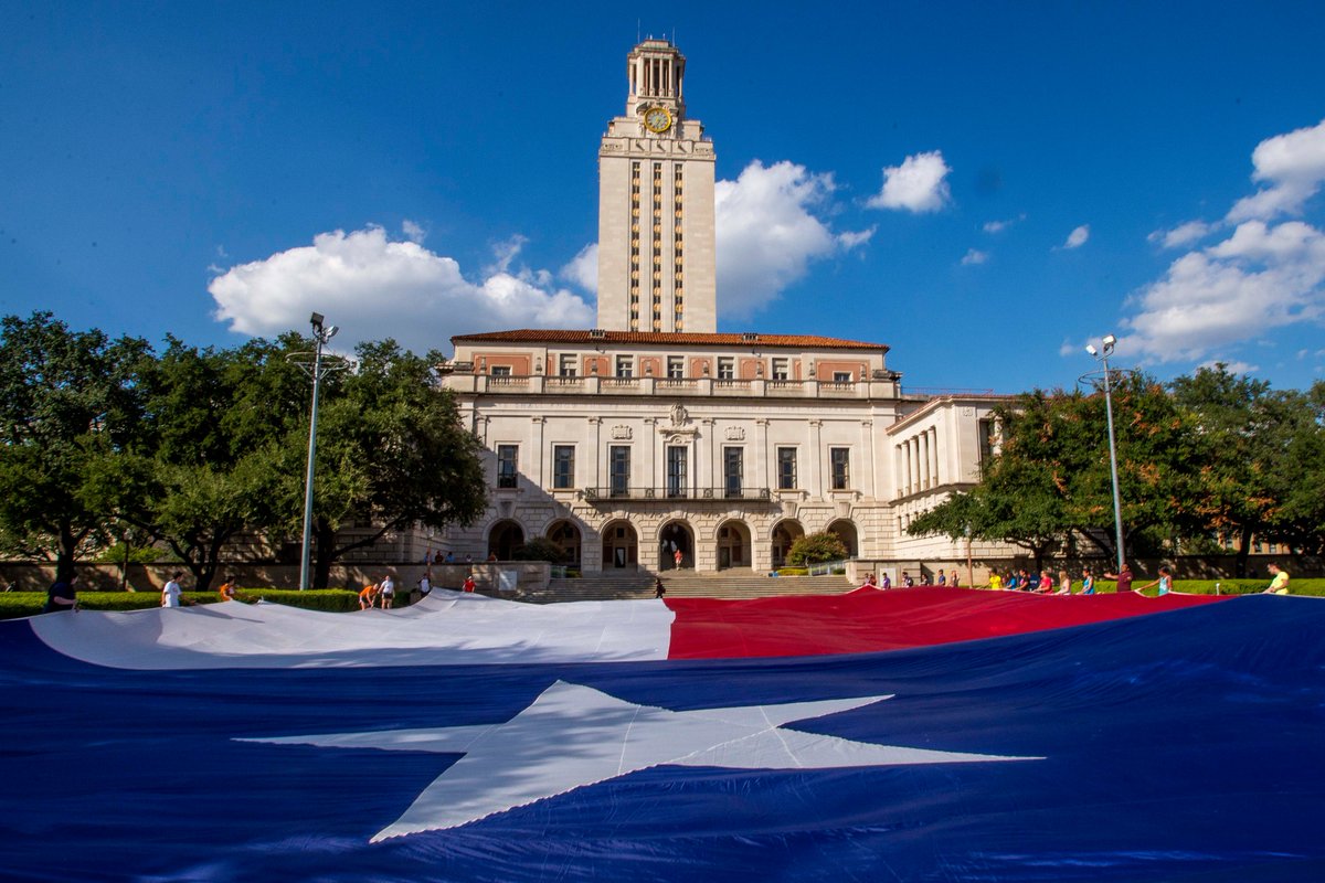 Texas Exes tweet media