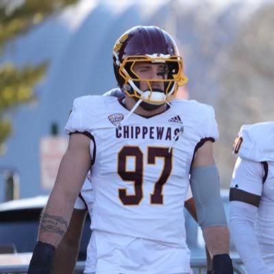 #Commanders Day 3 prospects to watch at the NFL combine:

ILB Red Murdock (Buffalo): 17 career forced fumbles (NCAA record). Led nation in tackles 2x

CB Charles Demmings (SFA): 9 INTs, Senior Bowl invite, FCS All-American. 6’1”, 4.4 40

EDGE Nadame Tucker (WMU): Best pass-rush