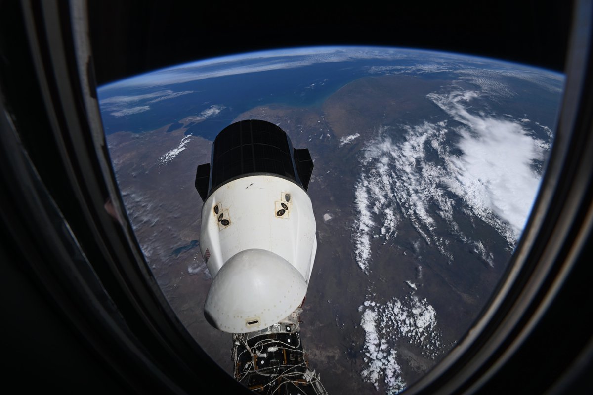 Jessica Meir tweet media