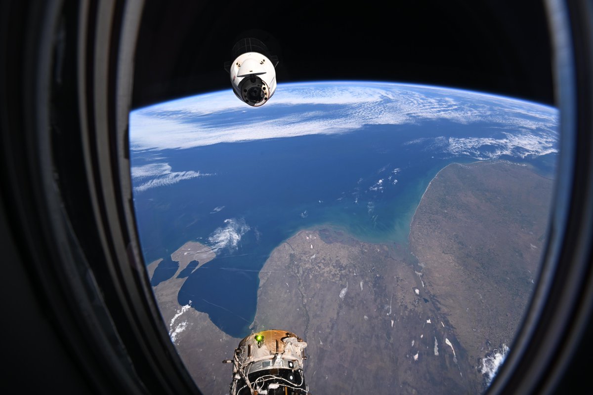 Jessica Meir tweet media