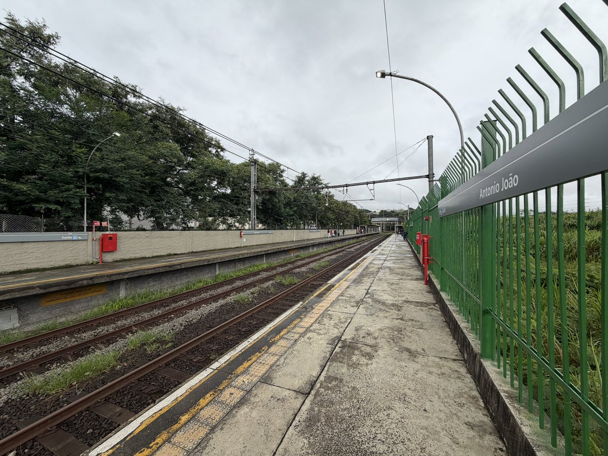 DiariodaCPTM's tweet photo. Estação Antônio João da Linha 8-Diamante.
#novamente https://t.co/AQBpTMMa1d