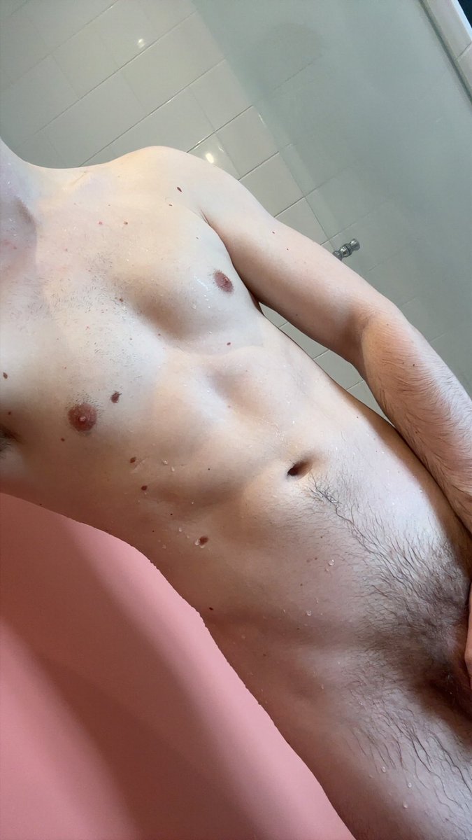 mxmln_6110 tweet media