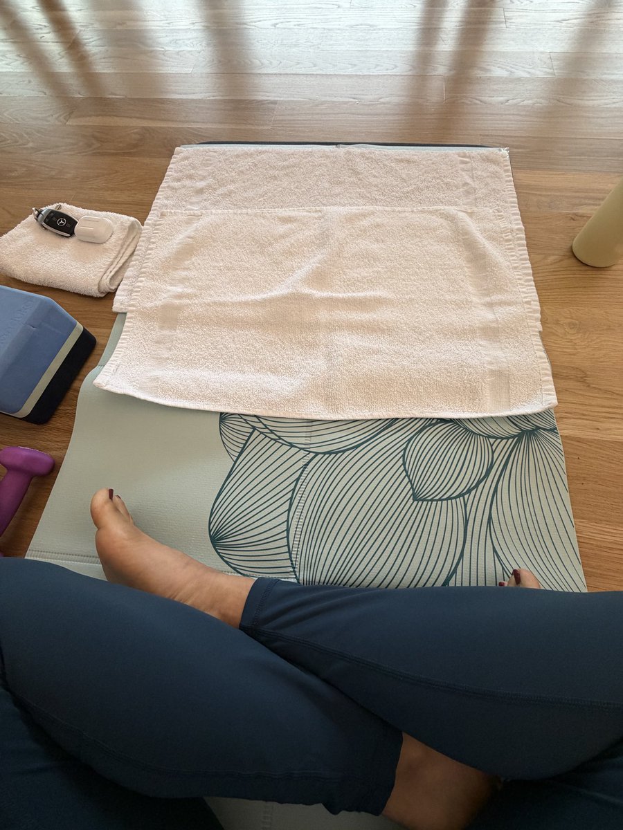 pagarwal5's tweet photo. Gentle reminder to show up even if you don’t want to. 

Choosing persistence today because my future self will thank me later. ✨ https://t.co/vpbnDKoXuK