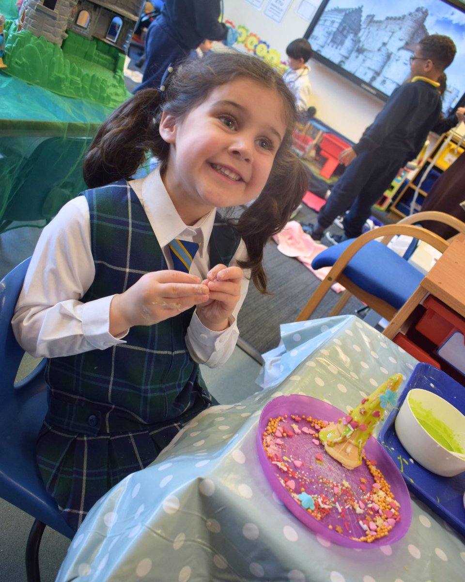 NormanhurstSch's tweet image. EYFS are learning about Superheroes, explored through the story Zog and the Flying Doctors.

ow.ly/9oHE50YmthW

#NormanhurstSchool #EarlyYears #Chingford #OakTreeSchools