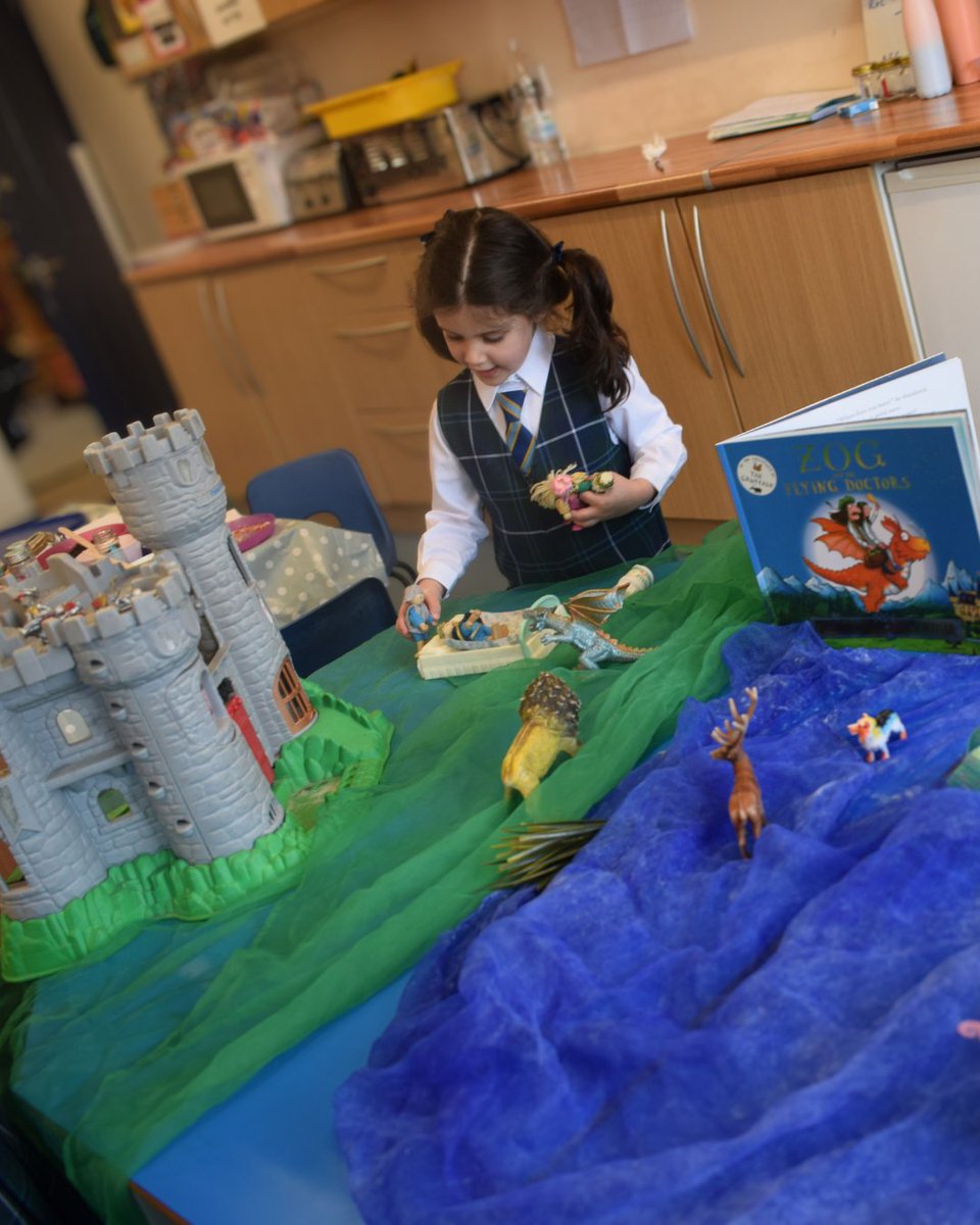 NormanhurstSch's tweet image. EYFS are learning about Superheroes, explored through the story Zog and the Flying Doctors.

ow.ly/9oHE50YmthW

#NormanhurstSchool #EarlyYears #Chingford #OakTreeSchools