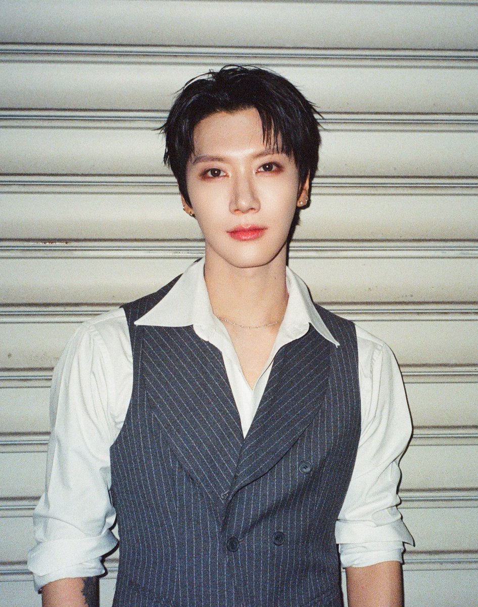 THEY OFFICIALLY REACHED THIRTIES 😭🧡💜