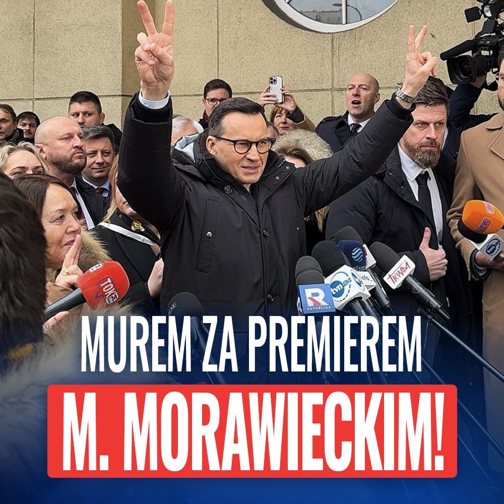 Uważam, że te absurdalne ataki części prawych (niestety), na premiera <a href="/MorawieckiM/">Mateusz Morawiecki</a> są niezwykle, skrajnie szkodliwe! ⚠️ 

W imię nieczystej konkurencji, atakuje się i umniejsza dorobkowi własnej partii i uwiarygadnia krytykanctwo Konfy, Brauna i SilnychRazem. ‼️ 

Murem za PMM!