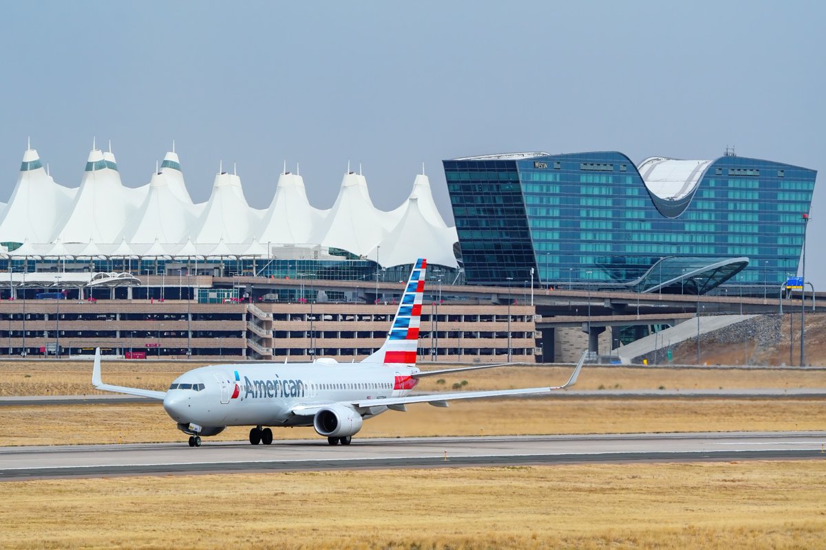 APSphysics's tweet image. 🛬 We’re bringing 14,000 physicists to Denver next month for #APSSummit26, but the science starts before the meeting. Why are the runways at @DENAirport so long? Blame altitude physics. Brush up on your Mile High City facts in #APS News: go.aps.org/4rtsjaw