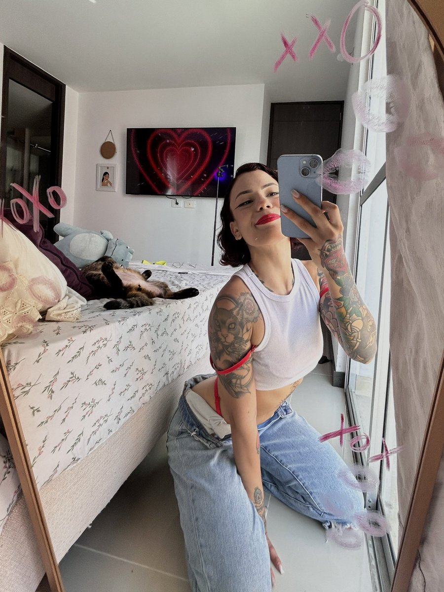 ComeToFly✨ tweet media