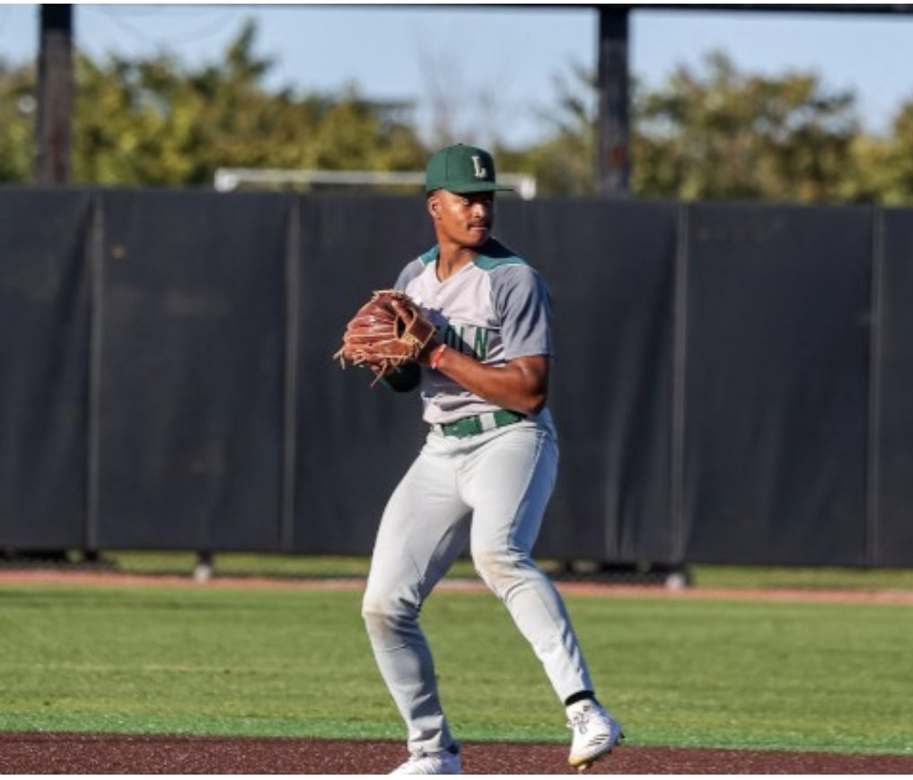 Peter Holland Jr tweet media