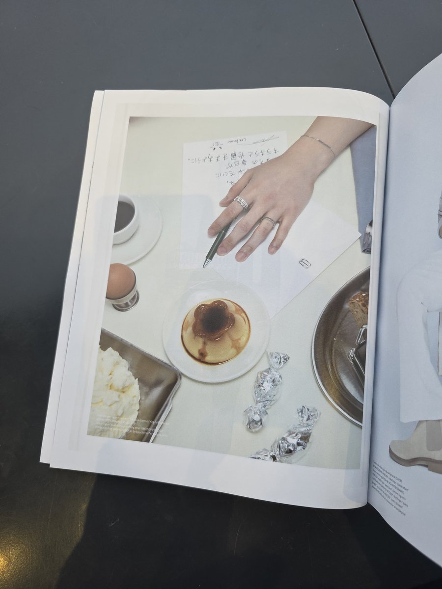 WHAT IS THISSS OMGG #リノ #리노 #leeknow #StrayKids