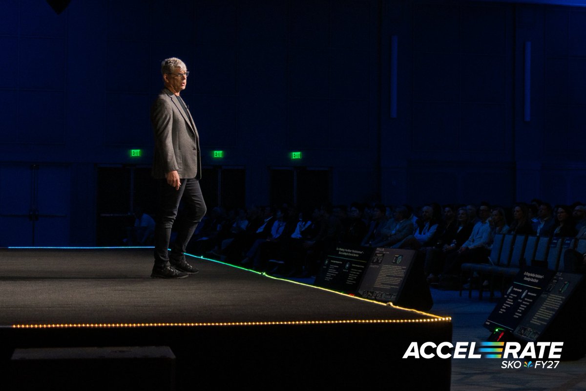 Sprinklr tweet media