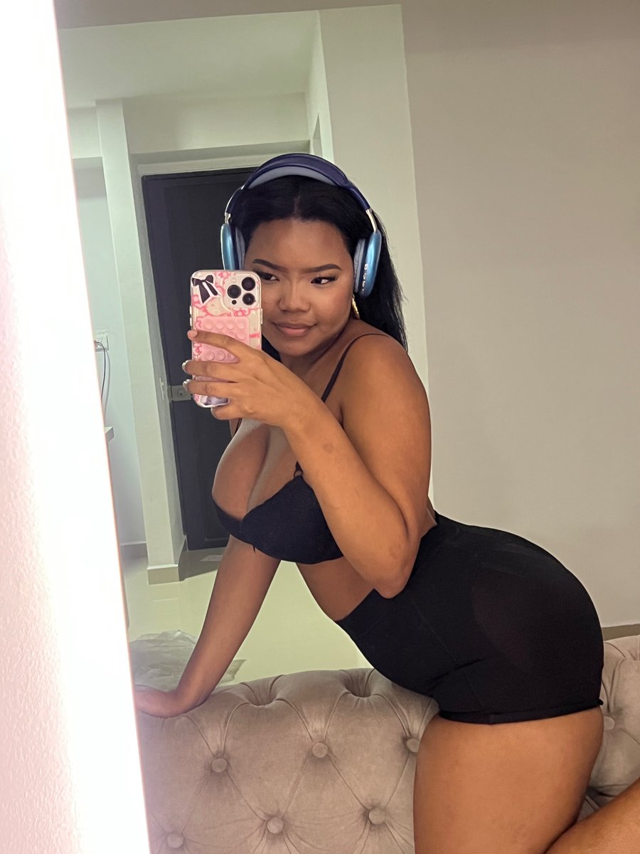 Iren 💋 tweet media