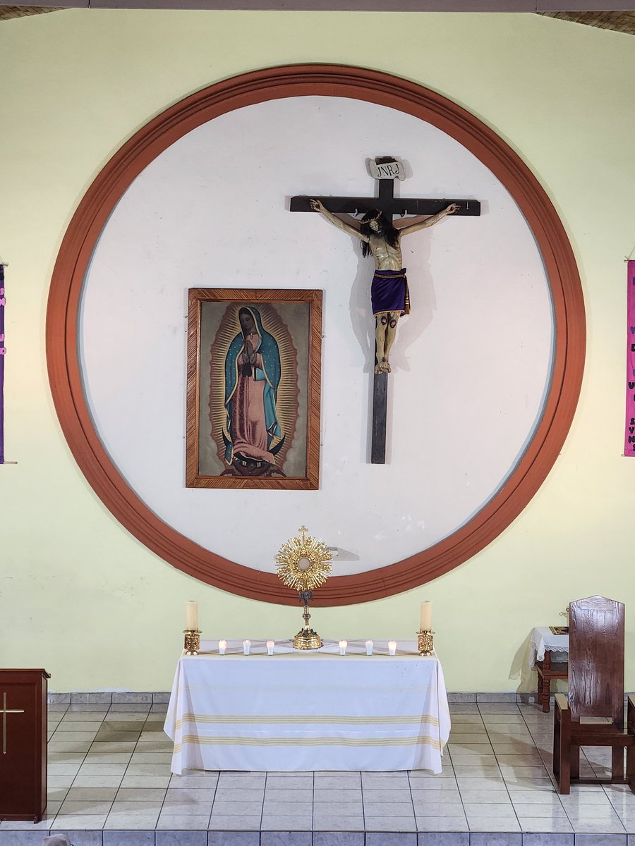 Hoy jueves tendremos todo el dia al Señor expuesto en la parroquia, pedimos por la paz en nuestras comunidades y en todo el mundo.
Rezo por ustedes.