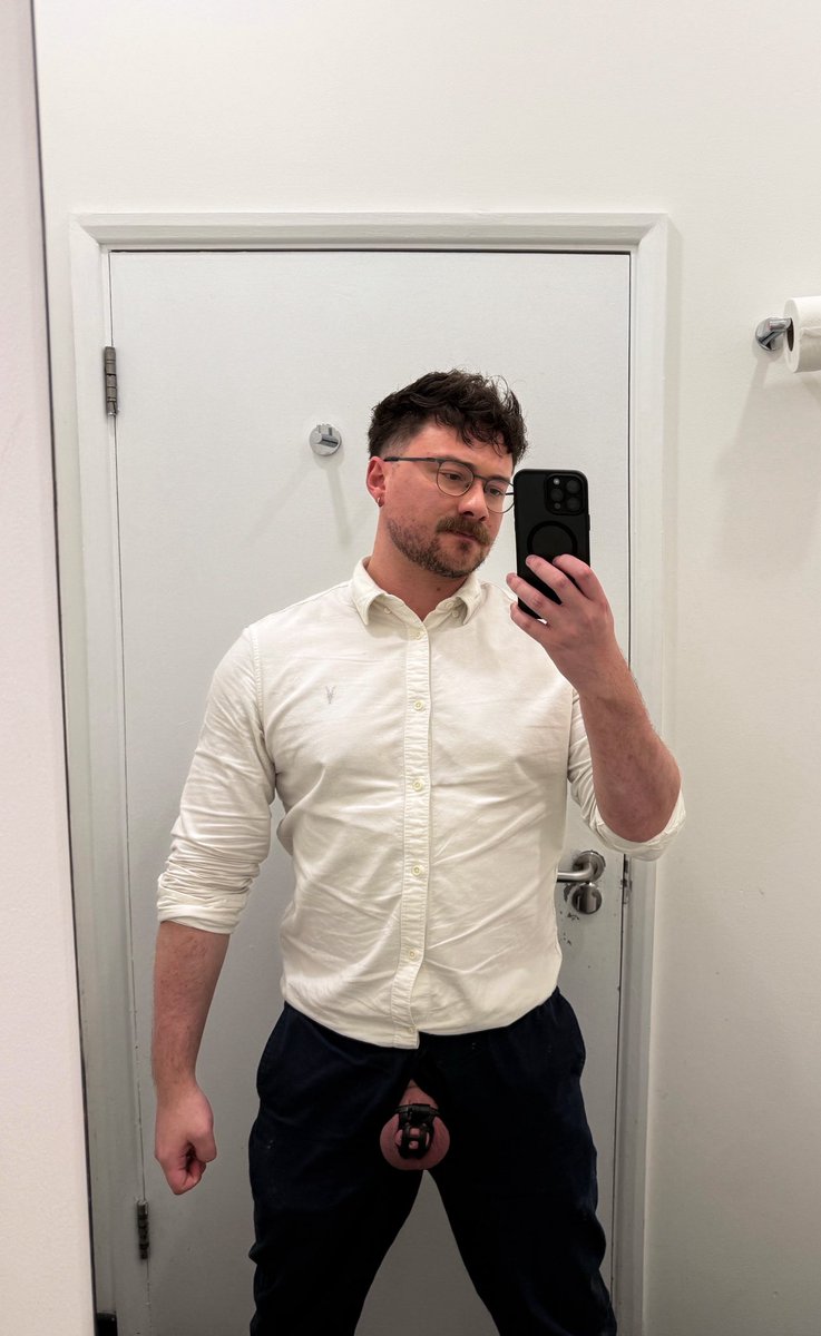 Muscle Bear in Training tweet media